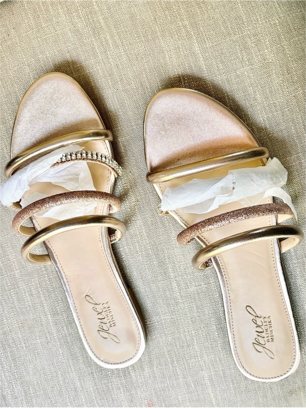 Jewel Badgley Mischka Shimmer Metallic Rose Gold Strappy Slide Sandals-7.5 - Picture 3 of 5
